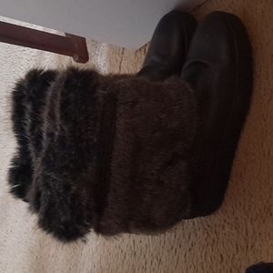 Leather and fur ankle booties